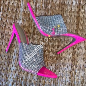 NIB Rhinestone Pointed Toe Slides Sandals